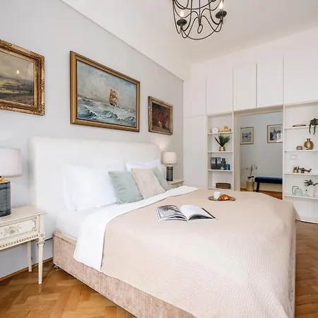 דירה Days - One-bedroom With Workspace In The Old Town פראג