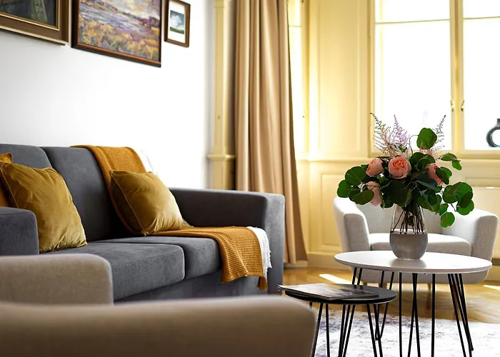 Days - One-bedroom With Workspace In The Old Town *