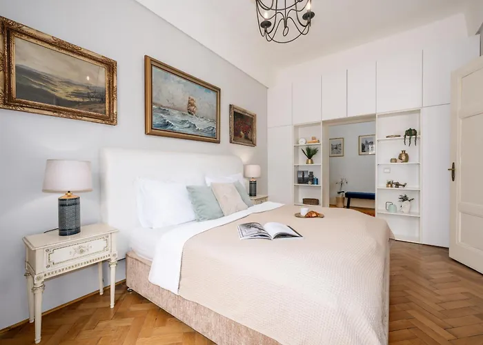Appartement Days - One-bedroom With Workspace In The Old Town Praag