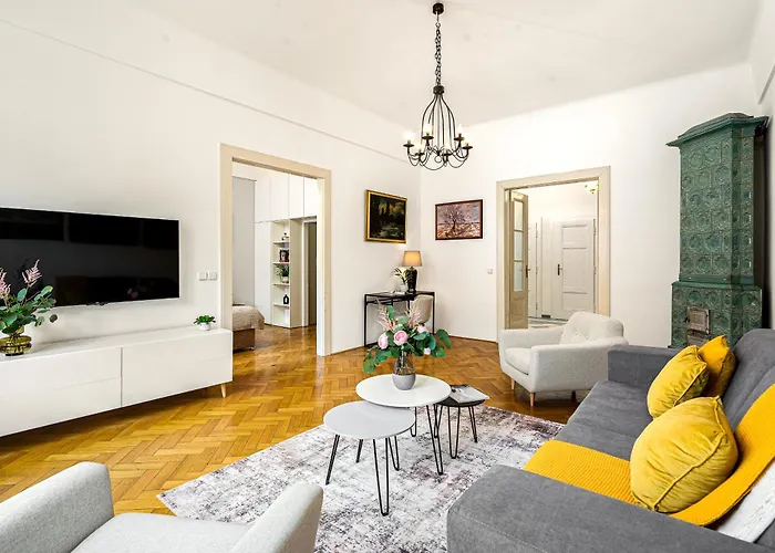 Days - One-bedroom With Workspace In The Old Town